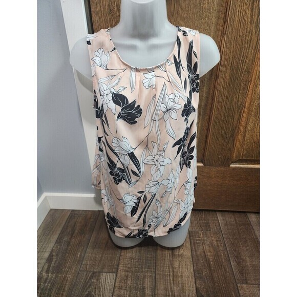 WORTHINGTON Tops - WORTHINGTON Women’s Sz M Floral Polyester Sheer Pleated Button Tank Top